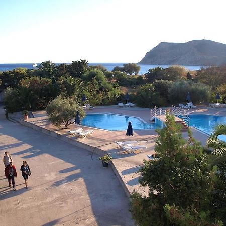 Eristos Beach Hotel Megálon Choríon Екстериор снимка