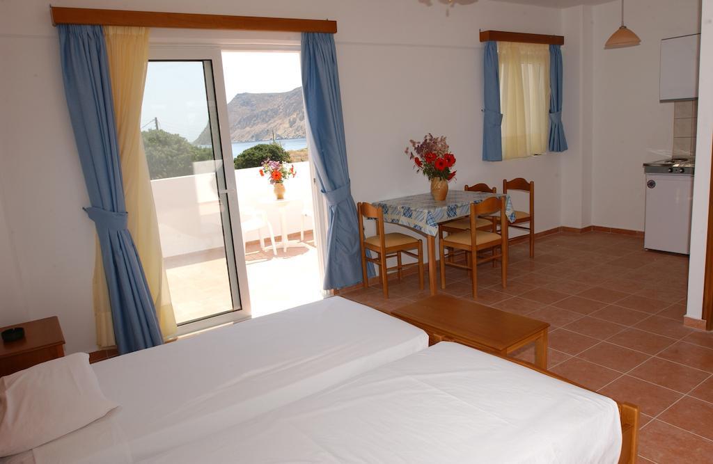 Eristos Beach Hotel Megálon Choríon Екстериор снимка