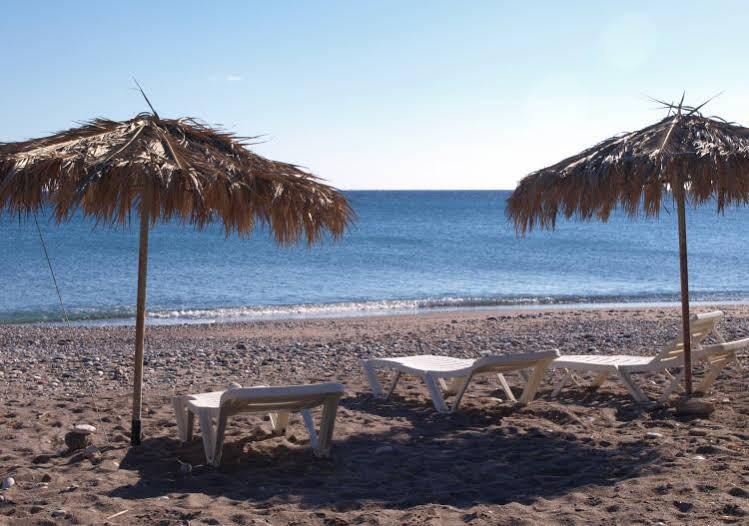 Eristos Beach Hotel Megálon Choríon Екстериор снимка